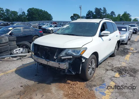 2018 Nissan Pathfinder S z USA, uszkodzony, nr VIN 5N1DR2MN2JC631773